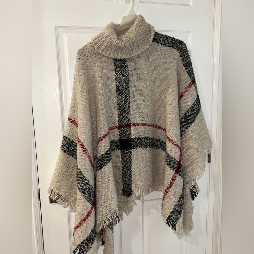 Woman’s poncho/scarf